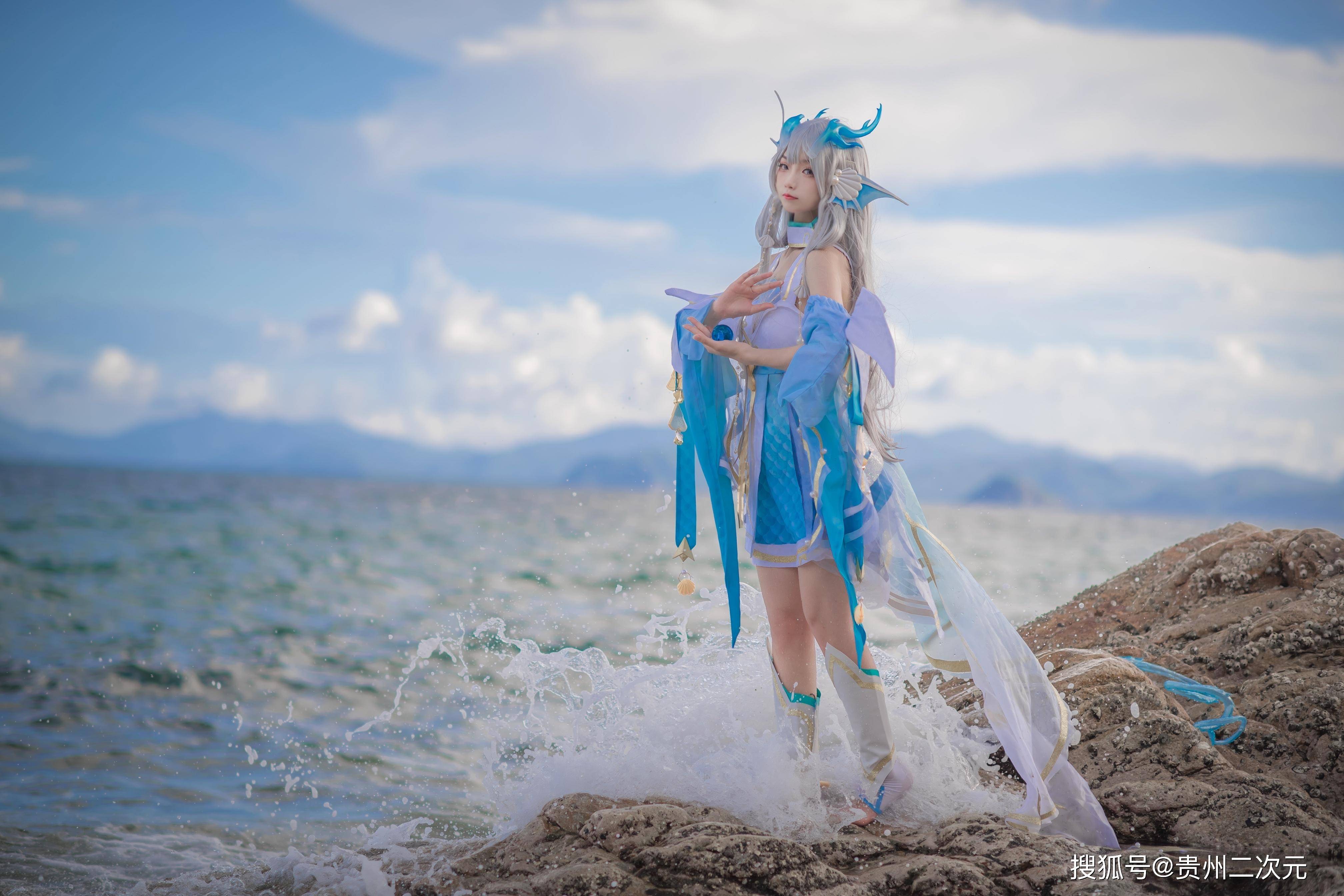 EDG老板感谢夺冠幕后功臣，这支战队简直是LPL的好兄弟