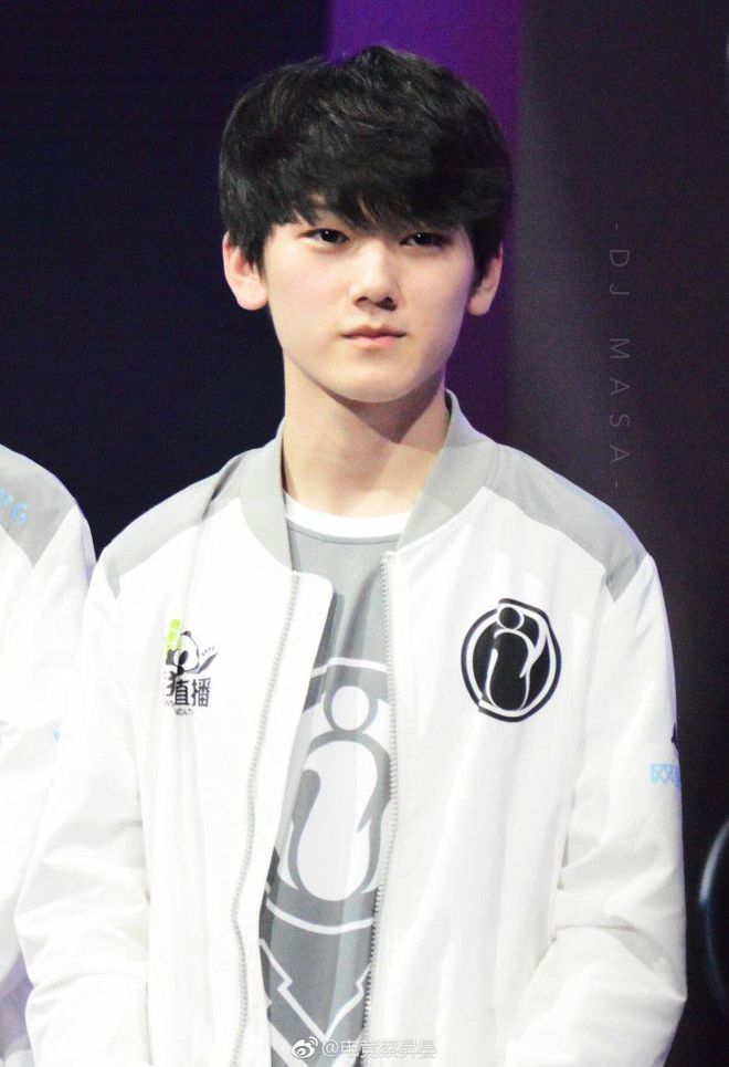 从兮拉笑我到兮猛惊我！xiye阿狸关键抢大龙Ning队击败水晶队